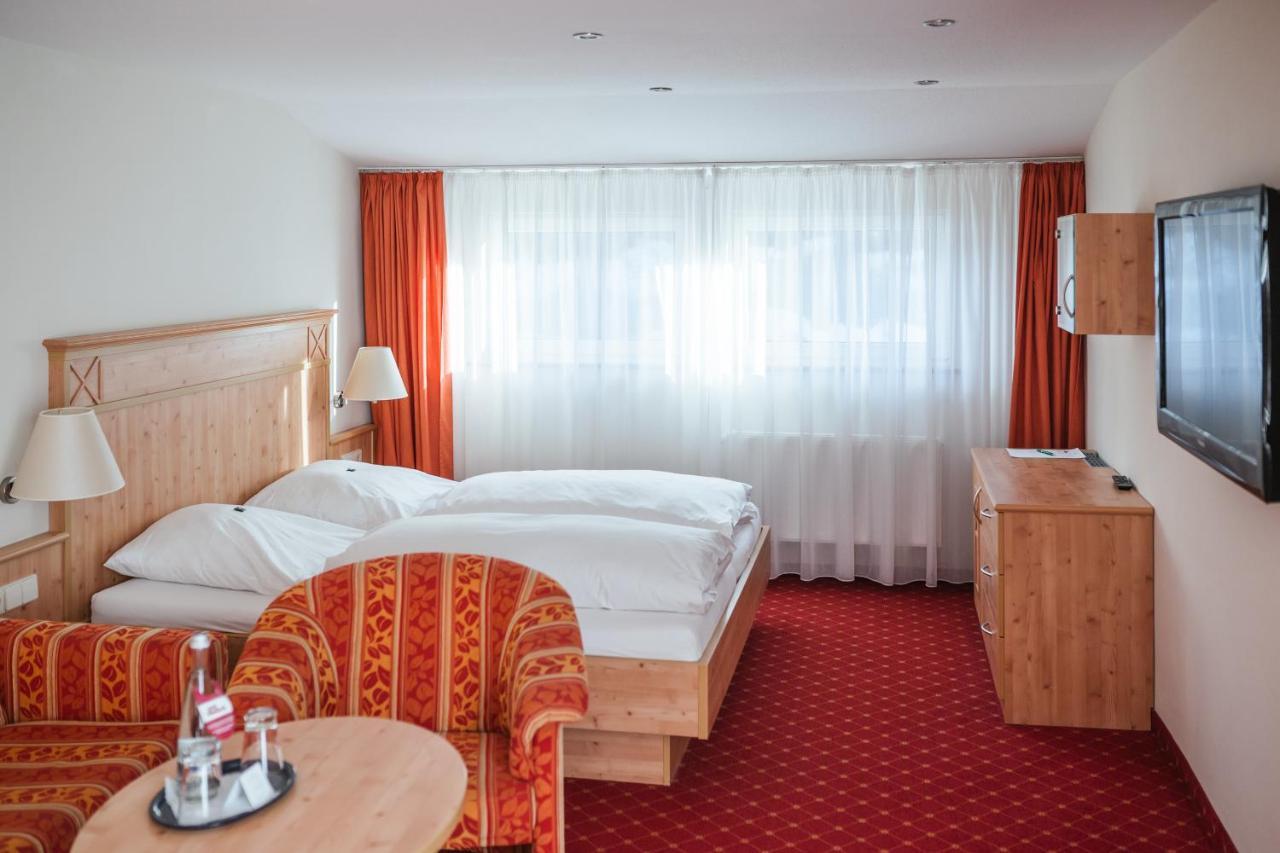 Hotel Waldeck Mit Restaurant "Florian'S" Фельдберг Экстерьер фото